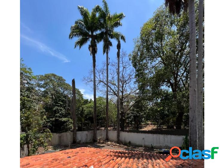 Se vende casa 750m2 5h+2s/3.5b+s/6p El Peñón 0916