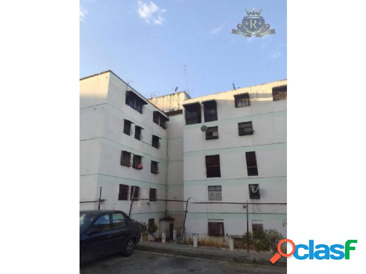 Vendo apartamento 70m2 3h/1b/1p Ud2 Caricuao 9902