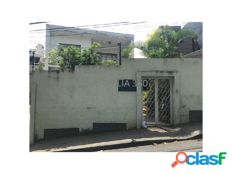 Venta de Casa en Los Palos Grandes 4H+3B+6P