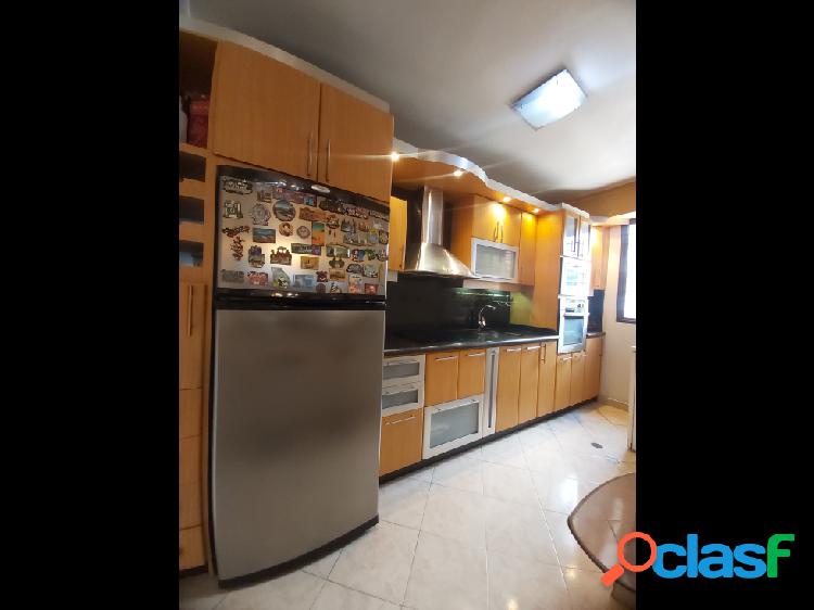 APARTAMENTO EN VENTA EN LOMAS DEL AVILA 2H/2B/1P