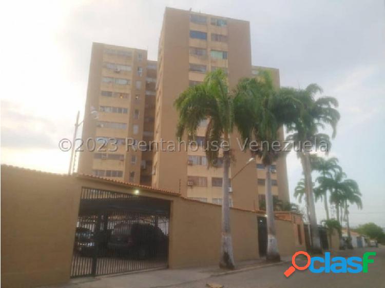 Gabriela 0424-5245033 APTO EN VENTA RES CHAGUARAMAL CAB