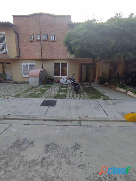 Se Vende Townhouse en Res Altos del Rincon