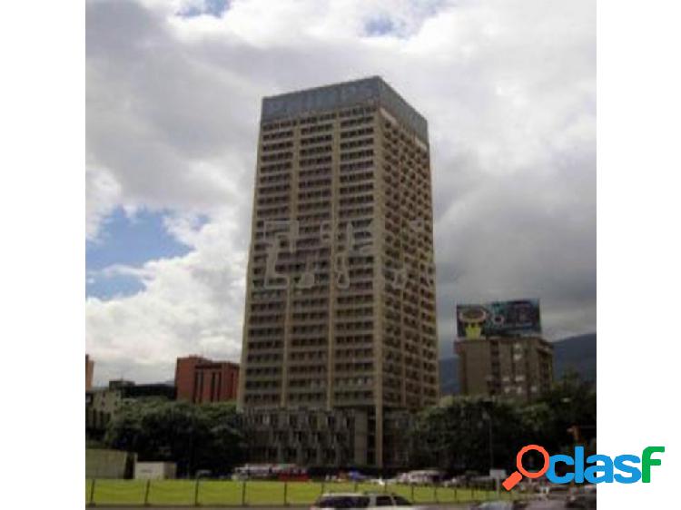 Se vende amplia oficina en zona céntrica de Plaza Venezuela