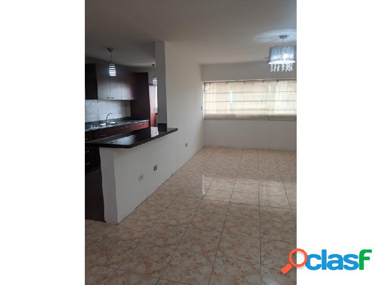 Se vende apartamento 117m2 3h+s/3b/1p El Paraíso 4906