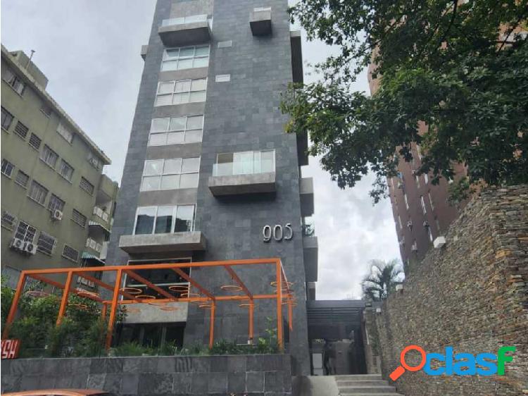 Se vende apto. LPG PB dúplex 204.10m2+Terraza, 2H+S/