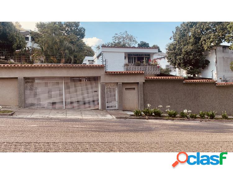 En venta espaciosa Casa en Prados del Este