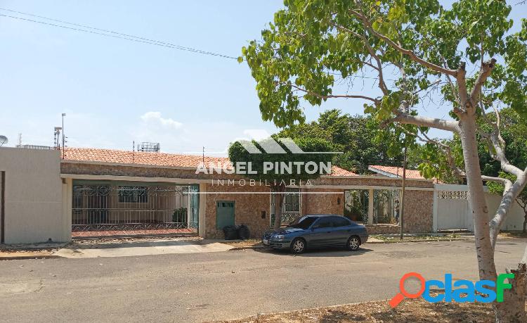 CASA VENTA LAS CAMELIAS MARACAIBO API 4462