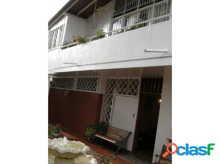 CASA EN URBANIZACION CAURIMARE EN VENTA