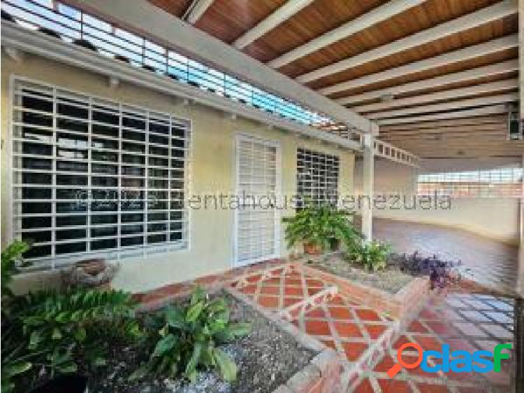 ***** Casa en Venta en Cabudare, Almarriera. JulioRentahouse