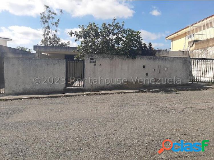 Casa exclusiva en venta Cumbres de Curumo