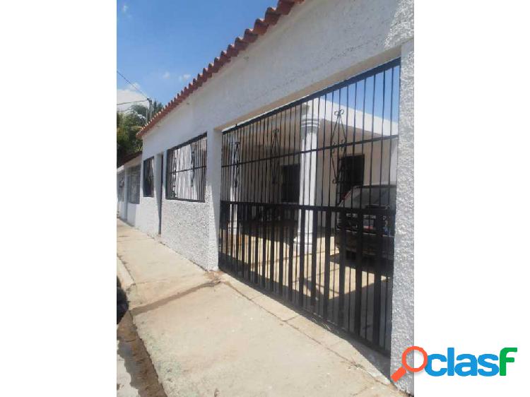 Casa en Venta Flor Amarilo