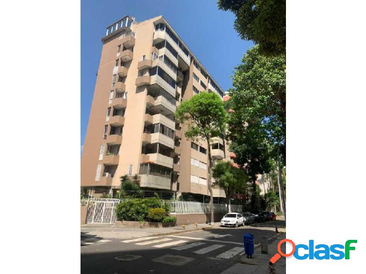 Se Vende Apartamento 238 M2 en la Urbanización El Rosal