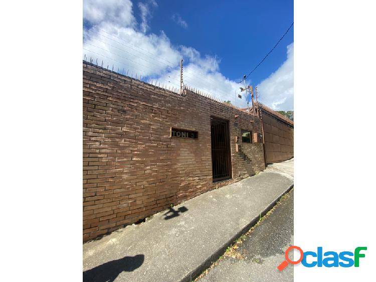 Se vende casa 1.000m2 5h+s/6,5b+s/5p Los Chorros 9461