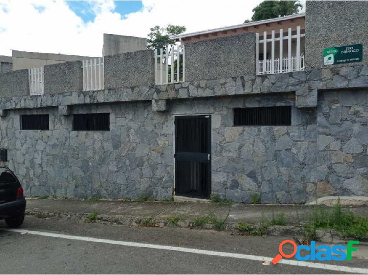 Alquilo anexo 100m2 3h/2b/2p Cumbres de Curumo 6234