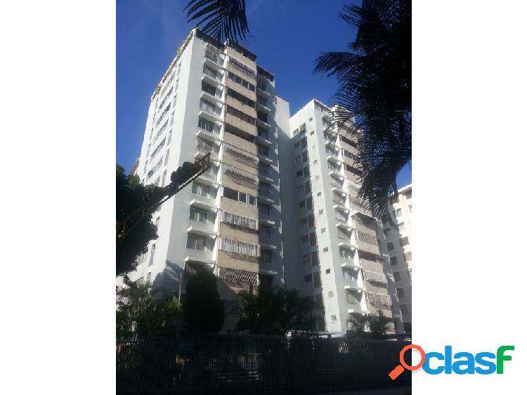 Alquilo apto 115m2 3h/2b/1p Los Palos Grandes 0600