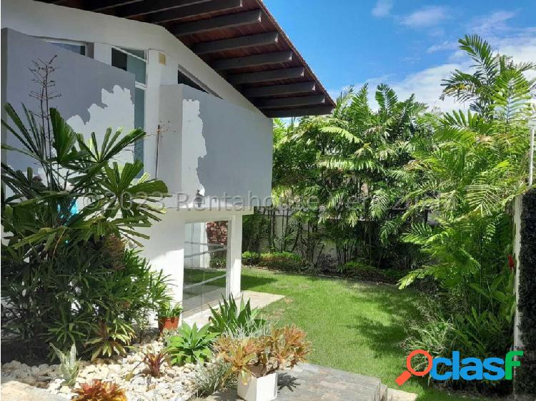 Fabulosa Casa en Venta Prados del Este