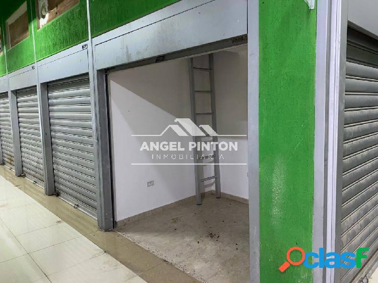 LOCAL COMERCIAL ALQUILER O VENTA CC GRAN BAZAR MARACAIBO API