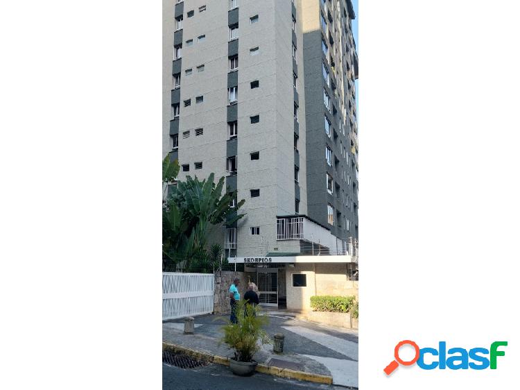 Vendo apartamento 198m2 4h/3b/2p Los Naranjos 3085