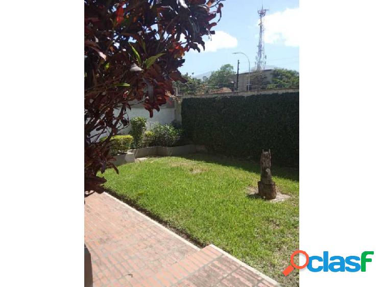 Vendo casa 600m2 6h/5b/8p Prado del Este 6950