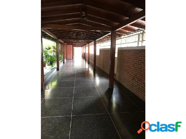 Venta de Apartamento en Colinas de Bello Monte 4H/3B/