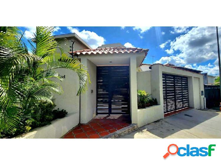 Se Vende imponente casa con vista única El Cafetal Baruta