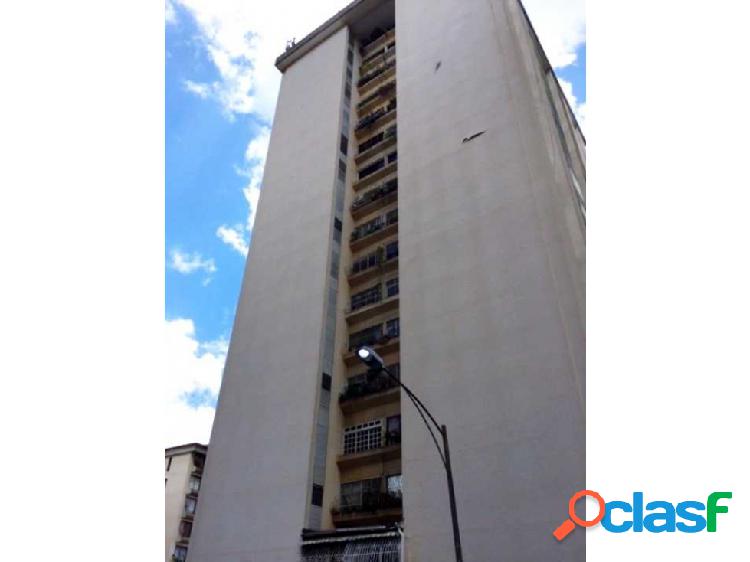 Apto en venta Terrazas del Club Hípico 3+Estudio/3B/1P