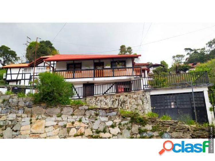 CASA EN VENTA EN AV PRINCIPAL DE LA COLONIA TOVAR