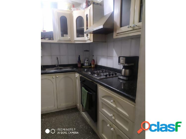 Apartamento en Caricuao UD4