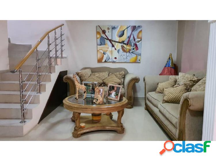 Real Visión Vende Town House (IBO 49451)