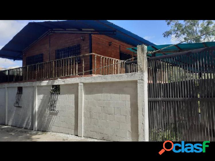 Vendo Finca en Los Teques, Cortada del Guayabo,Zona
