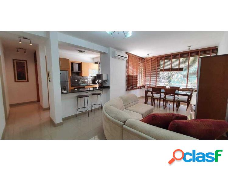 Alquilo apartamento en Las Mercedes, 73 mt2.