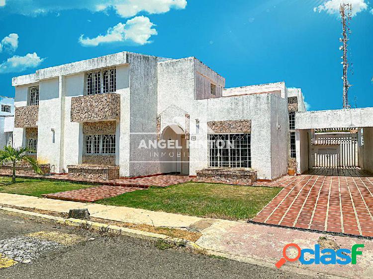 CASA VENTA EN EN AV FUERZAS ARMADAS MARACAIBO API 7029