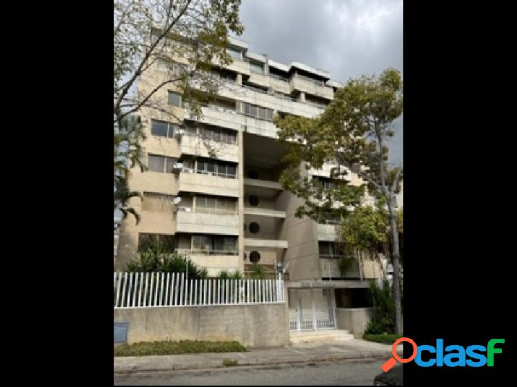 Vendo apartamento 186m2 4h+s/3b+s/2p Colinas de Valle Arriba