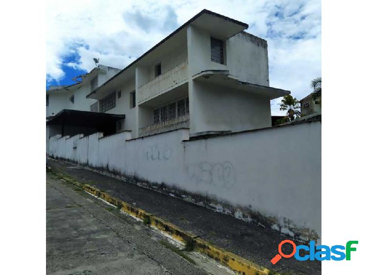 CASA EN VENTA - URB. SAN BERNARDINO