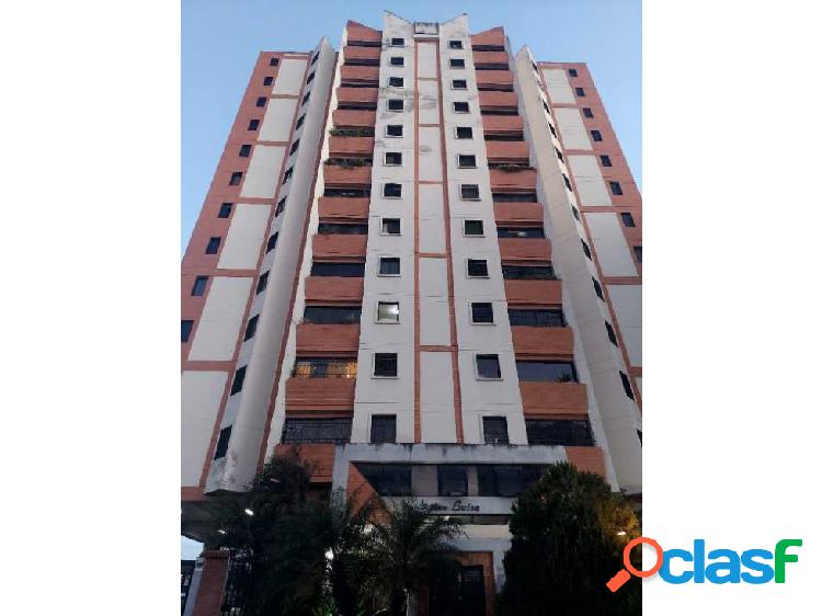 EN VENTA APARTAMENTO EN URBANIZACIÓN LOS CAOBOS RES. LUISA