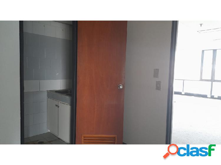 Se alquila oficina 362m2 Plaza Venezuela