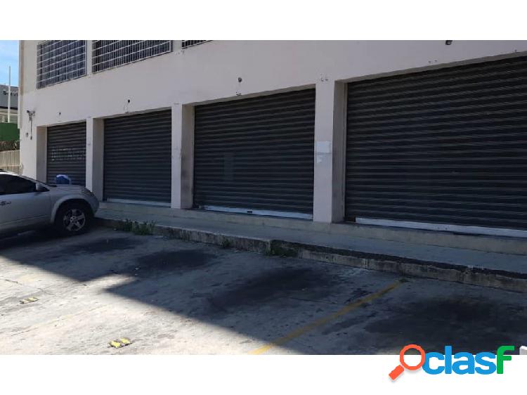 ALQUILER LOCAL COMERCIAL A PIE DE CALLE ALTAMIRA SUR, 600M2