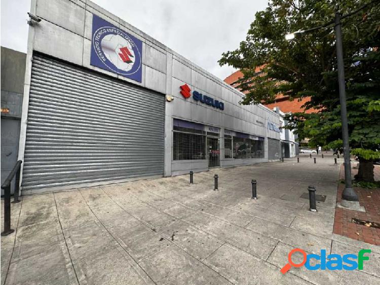 Se alquila local comercial. 1017m2. Chacao