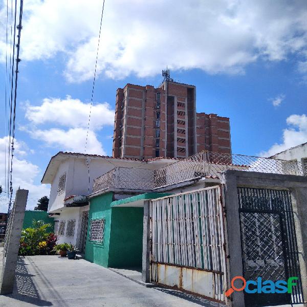 Casa Comercial y Residencial Zona centro Este de