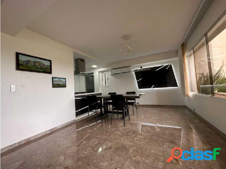 Se vende apartamento 220m2. 3H+S/2B+S/2P. Altamira