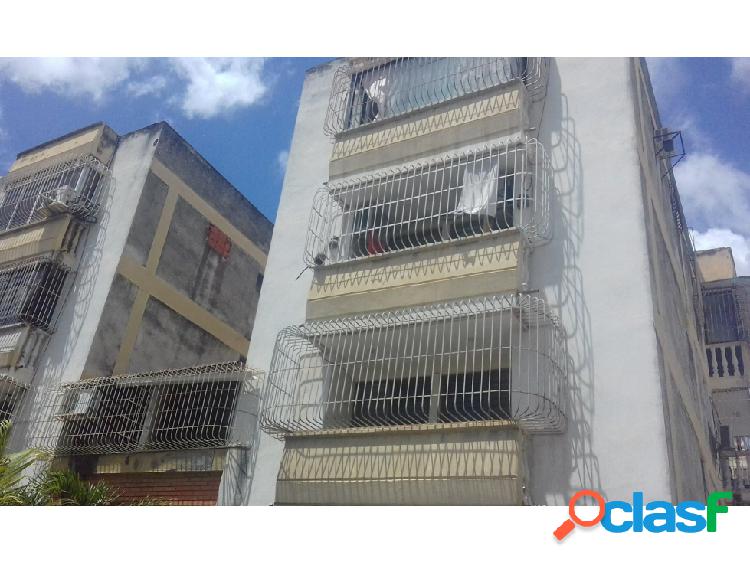 Aparamento en Venta Zona Centro Barquisimeto 23-18031 FCS