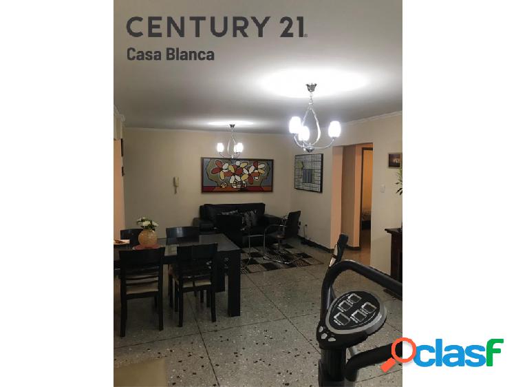 C21 Casa blanca vende apartamento en av Lara