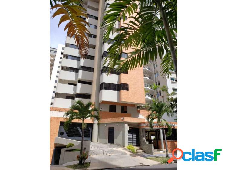 EN VENTA APARTAMENTO RESD. TRITON LA TRIGALEÑA