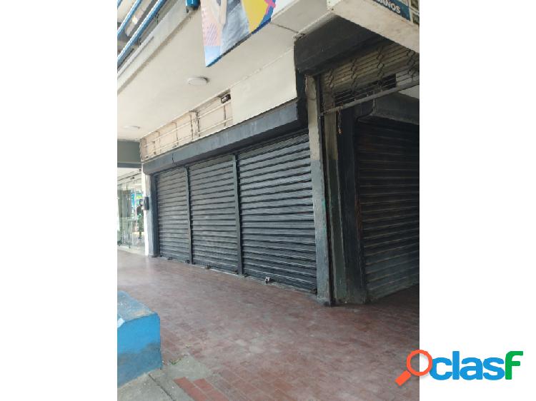 LOCAL COMERCIALEN VENTA Y ALQUILER EN EL C.C MIRANDA