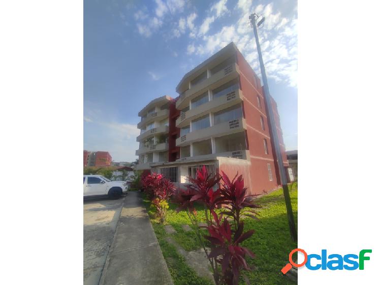 Se Vende Apartamento 75m2 3h/2b/1p El Refugio Charallave