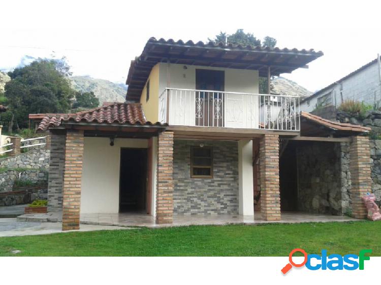 Venta de casa estilo cabaña en El Paramo - Merida 6800001