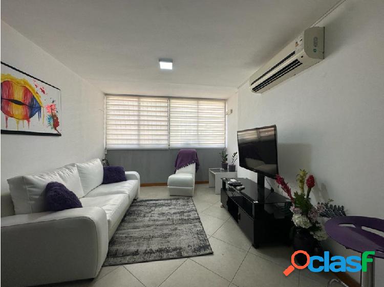 APARTAMENTO EN ALQUILER TEMPORAL - CHACAO 2H/1B