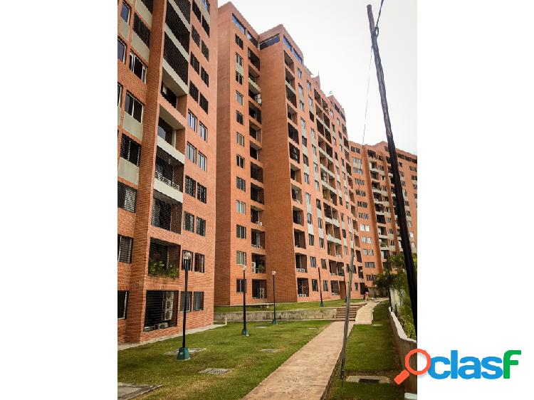 Apartamento actualizado en Colinas de La Tahona 78-23-101