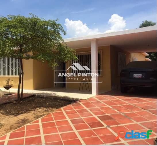 CASA COMERCIAL VENTA EN SANTA MARIA MARACAIBO API 3851