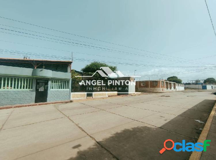 CASA EN VENTA EN ALTOS DEL SOL AMADO MARACAIBO API 5529